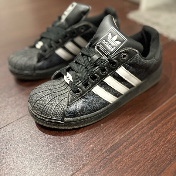 Adidas sneakers - Picture 2 of 4